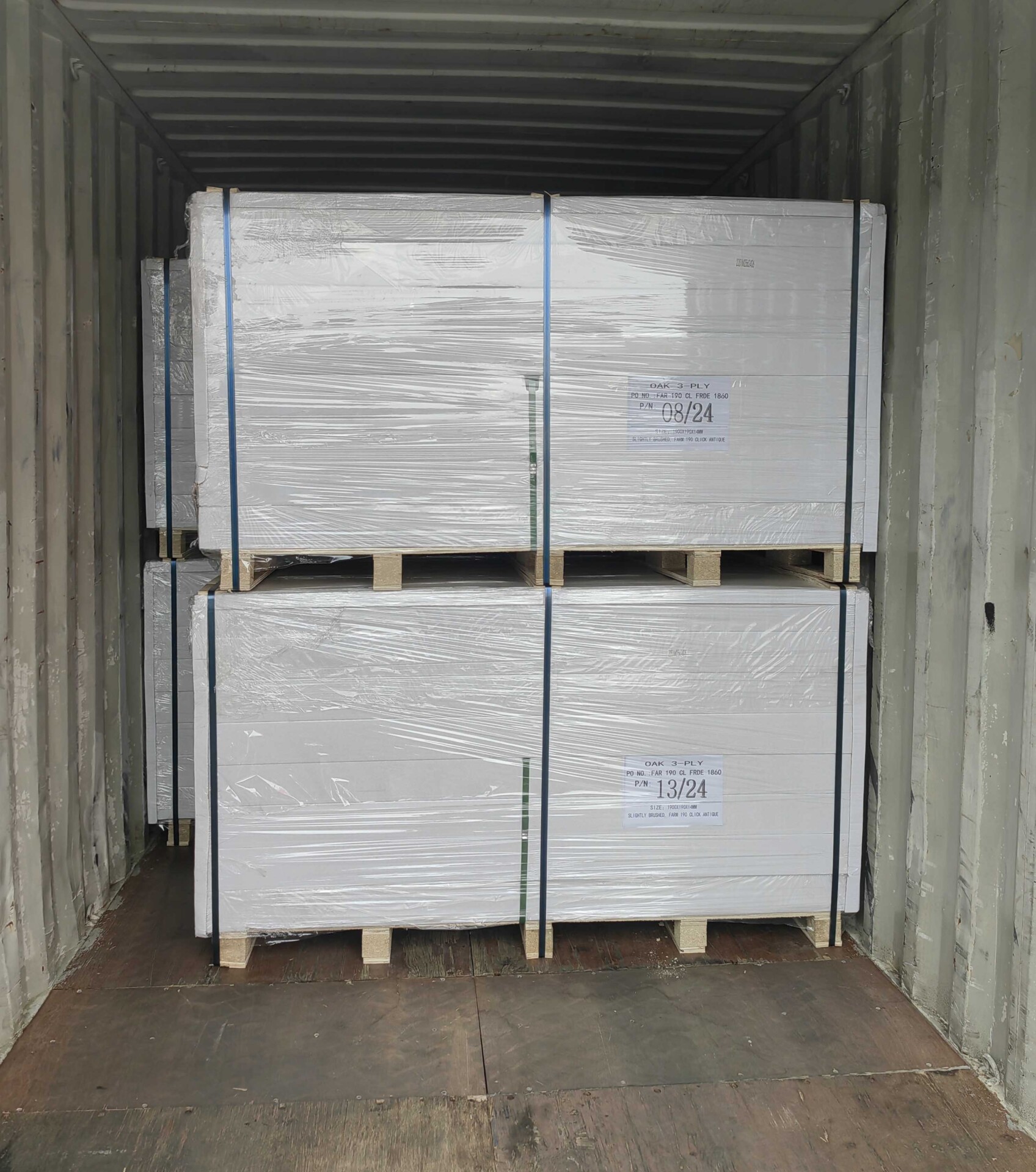 Wood Flooring Container Loading